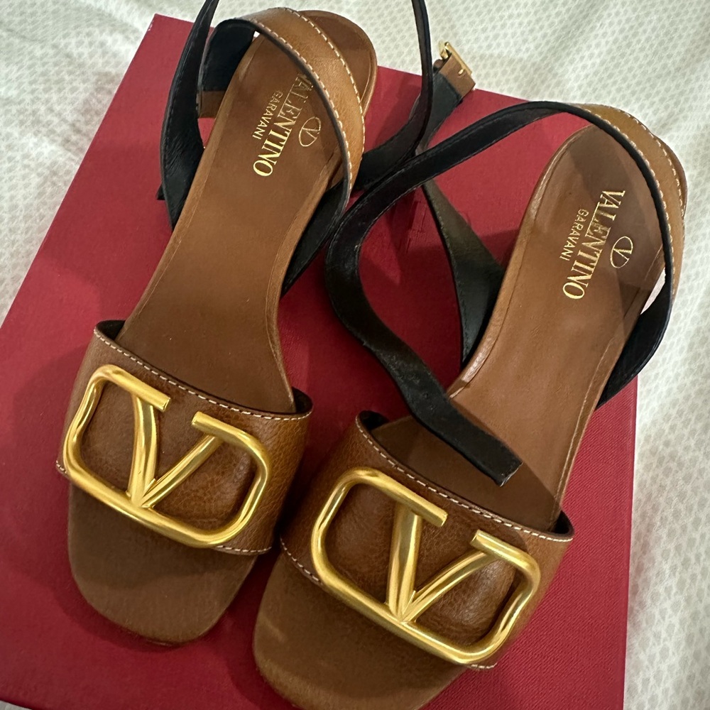 Valentino sandles